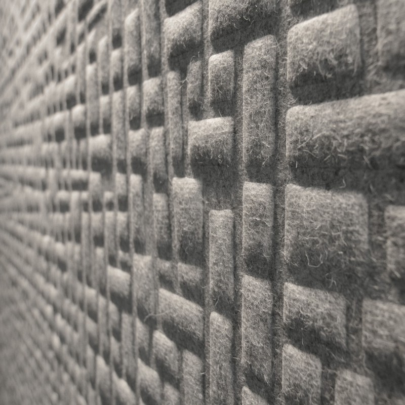 Whisperwool Wall Panel, detail  zijaanzicht akoestisch wandpaneel kleur Natuurwit uitvoering Oblong Nickel