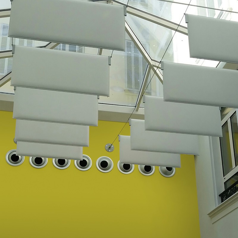 Snowsound Tra Baffles, akoestische plafondpanelen, toegepast in hoge ruimte