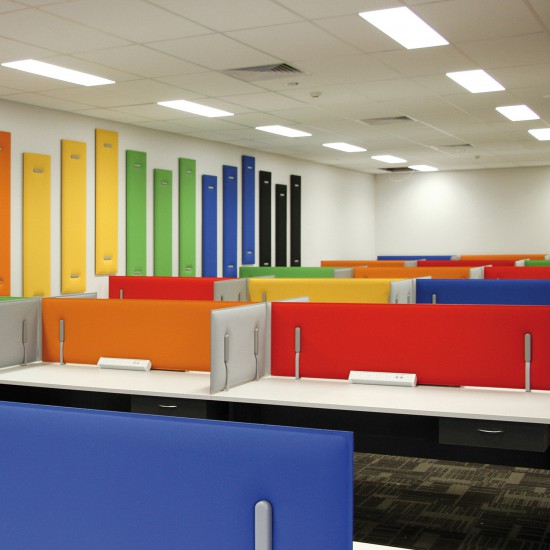 Snowsound Mitesco Desk, studieruimte voorzien van meerdere bureauschermen in vele kleuren